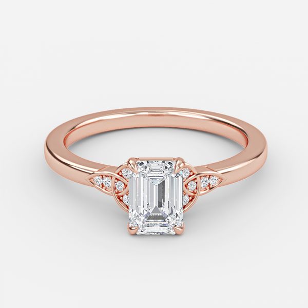 Emerald Vintage Engagement Ring