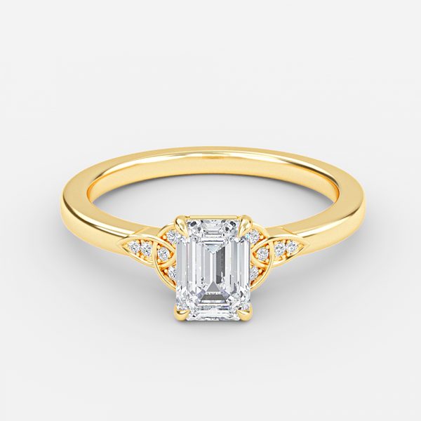 Emerald Vintage Engagement Ring